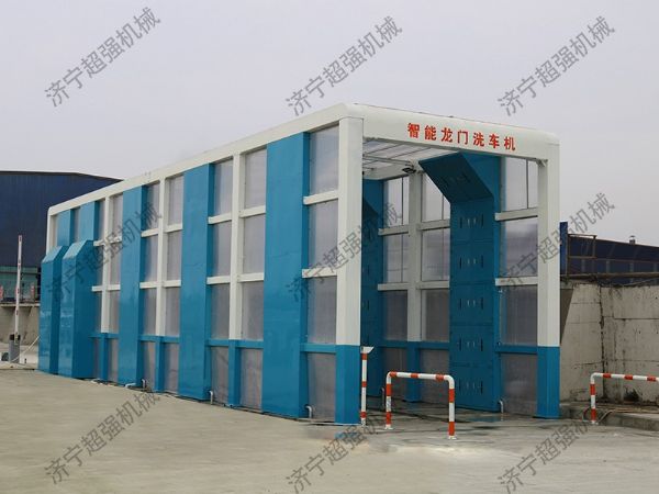 定制高端龍門(mén)洗車(chē)機(jī)。